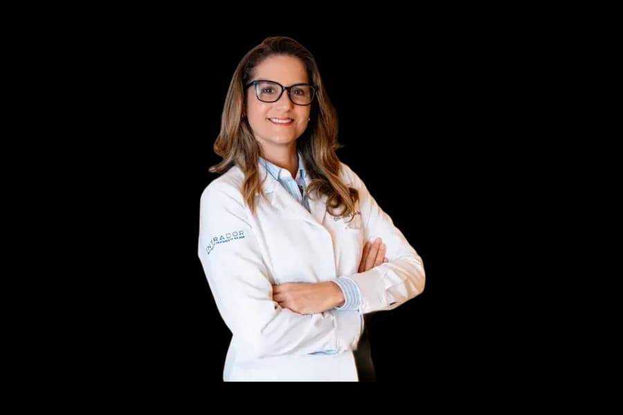 Dra. Letícia Gomes de Barros — Médico(a) da Clínica Intrador