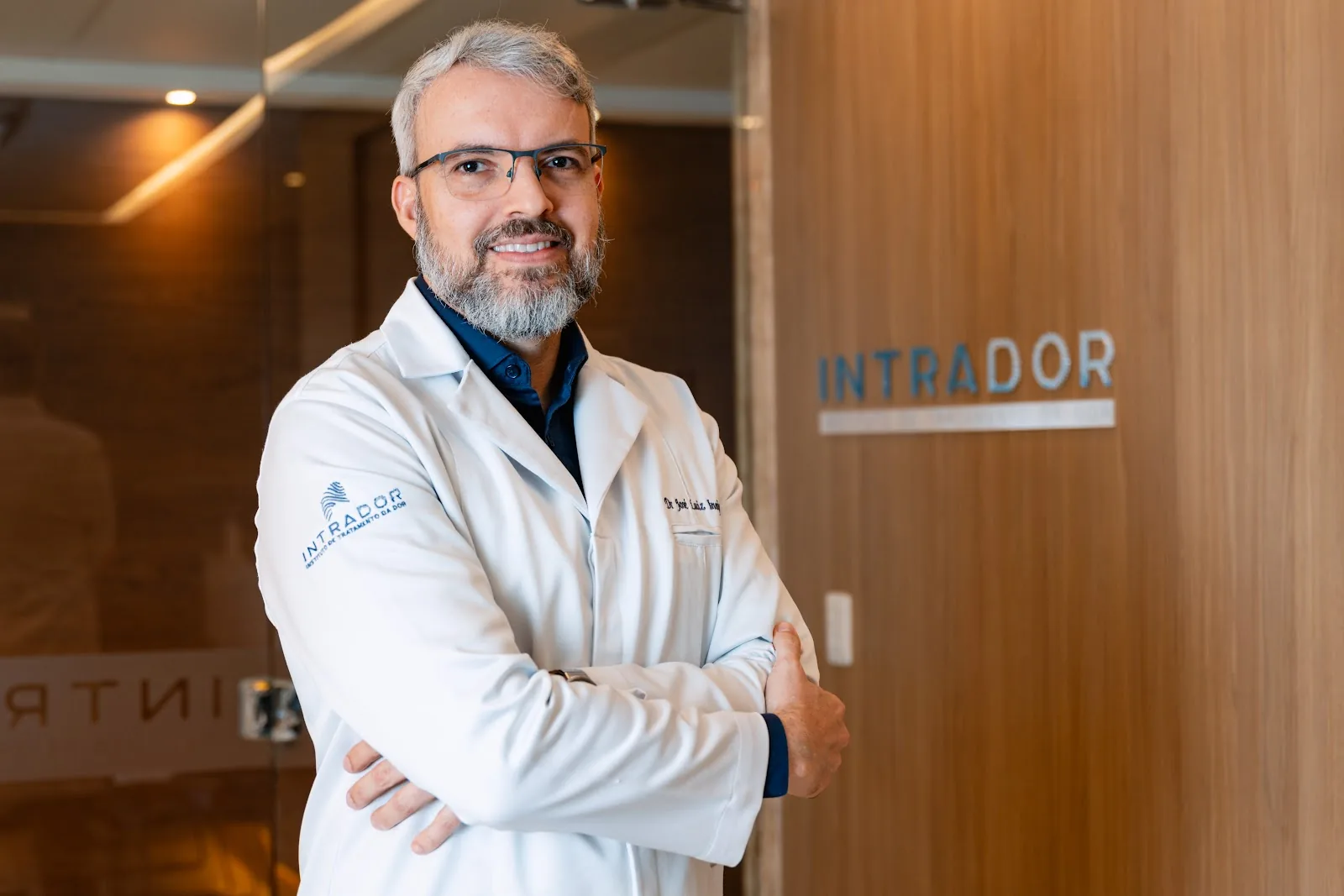 Profissional da equipe médica da Intrador